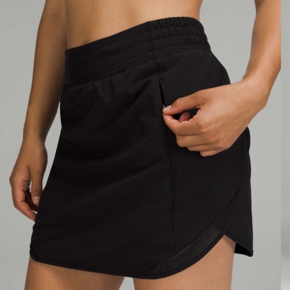 Lululemon Hotty Hot HR Golf Skirt (2)